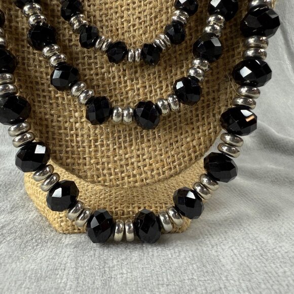 Black Faceted Beaded Necklace Three Strand Silver Tone Accents Vintage Classic - Picture 15 of 16